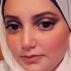 Meet your Posher, Fatima